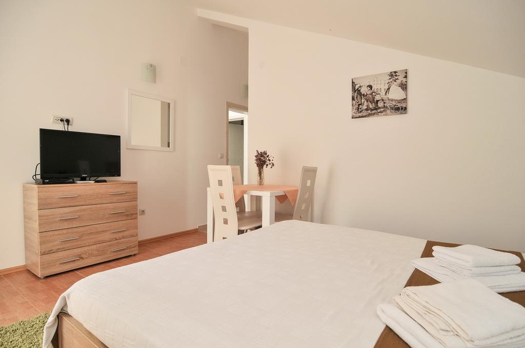 Apartmani P&M تيفات المظهر الخارجي الصورة